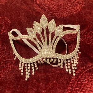 Bejeweled Venetian face mask with elastic strap